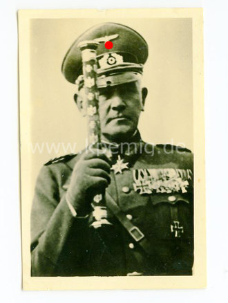 Foto eines Generalfeldmarschall mit Stab, Maße 7x5cm