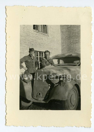 9 Fotos KFZ Wehrmacht , Maße meist 10x7cm