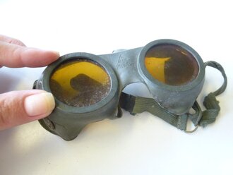 Schutzbrille"Auer Neophan " Wehrmacht in Hülle, Gummi weich