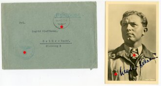 Walter Oesau, Kommodore Jagdgeschwader Richthofen, Feldpostbrief mit Anschreiben und Fotopostkarte, beides mit Original Unterschrift, datiert 1942