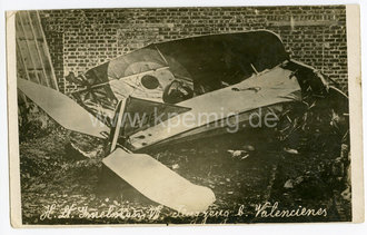 Fotopostkarte, abgeschossenenes englisches Flugzeug durch...