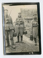 1.Weltkrieg Foto Soldaten beim Essen holen , Maße 9x6cm