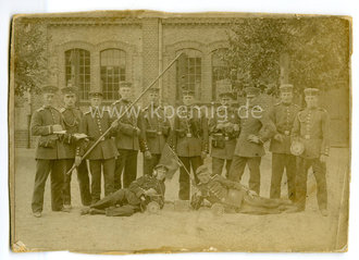 1.Weltkrieg, Foto Nachrichtentruppe mit Ausrüstung, Maße 11x16cm