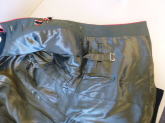 Waffenrock Panzerjäger, die Effekten Originalvernäht, der Adler evtl ergänzt, Schulterbreite 44 cm, Armlänge 61,5 cm