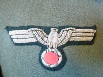 Waffenrock Panzerjäger, die Effekten Originalvernäht, der Adler evtl ergänzt, Schulterbreite 44 cm, Armlänge 61,5 cm