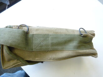 US Army WWII, Bag, Carrying, Ammunition, M1. khaki with OD rim