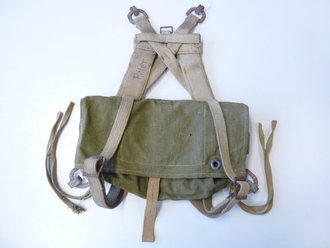 A-Rahmen mit Tasche Wehrmacht, deutlich getragen ,...
