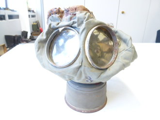1.Weltkrieg, Rahmenmaske 16 mit Filter( Dreischichteneinsatz ) Die Maske weich und in gutem Zustand