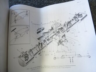 Entfernungsmesser 1,25 R42 Raumbild im Transportkasten. Originallack, mit Kopie der Anleitung. Seltenes Stück mit leicht nebliger Optik