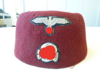 Waffen SS Fez , so getragen von moslemischen Freiwilligen...