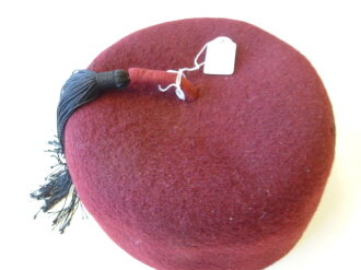Waffen SS Fez , so getragen von moslemischen Freiwilligen der Handschar und Prinz Eugen. Effekten Originalvernäht, Kopfgrösse 56, Fehlstelle am Bund