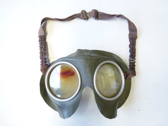 Nachkrieg, Brille aus Volksgasmaske " Schwerter zu Pflugscharen "