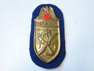 Ärmelschild Narvik auf Kriegsmarinetuch, vergoldete...