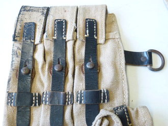 Paar MP40 Taschen Wehrmacht, Hersteller clg 44, angeschmutzes, leicht getragenes Paar
