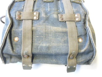 Signalpatronentasche zur Leuchtpistole 42, blaues Leinen, getragenes Stück