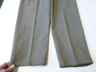 Gerade Hose für Mannschaften M44, getragenes Kammerstück, sehr selten, Mottenschaden, Bundweite 81cm, garantiert Original