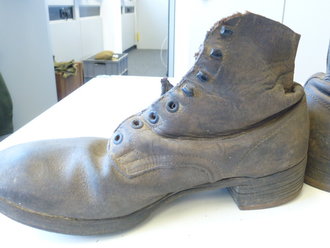 Paar Halbschuhe Wehrmacht , ungereinigter Scheunenfund, Sohlenlänge 30cm