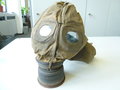1.Weltkrieg, Gasmaske für Kopfverletzte, anscheinend provisorisch hergestelltes Stück aus "normaler" Gasmaske. Sehr selten