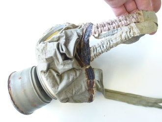 1.Weltkrieg, Gasmaske mit Filter,  frühes Stück, Maskenkörper ausgetrocknet, garantiert Original