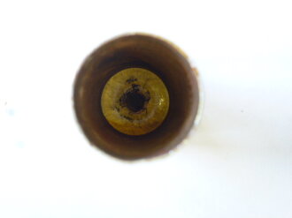 Rauchspurpatrone rot, Abgeschossene, leere Aluminiumhülse datiert 1944