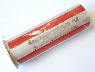 Rauchspurpatrone rot, Abgeschossene, leere Aluminiumhülse datiert 1944