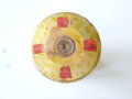 Rauchspurpatrone rot, Abgeschossene, leere Aluminiumhülse datiert 1941