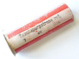 Rauchspurpatrone rot, Abgeschossene, leere Aluminiumhülse datiert 1944