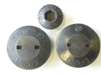 Zünderersatzstücke aus Preßmasse für diverse Granaten der Wehrmacht,3 Stück