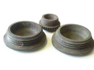 Zünderersatzstücke aus Preßmasse für diverse Granaten der Wehrmacht,3 Stück