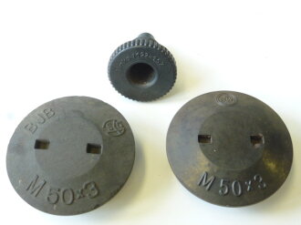Zünderersatzstücke aus Preßmasse für diverse Granaten der Wehrmacht, 3 Stück