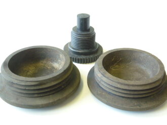 Zünderersatzstücke aus Preßmasse für diverse Granaten der Wehrmacht, 3 Stück