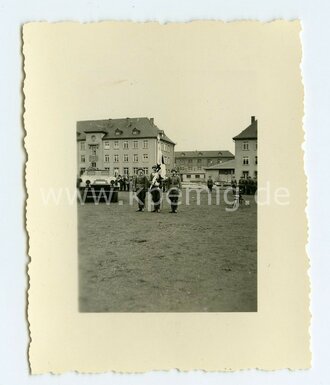 3 Fotos Vereidigung mit Standarte, Maße 6x9cm