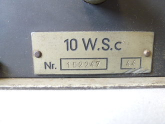 10 Watt Sender C Panzerfunk, datiert 1944. Originallack, Funktion nicht geprüft,