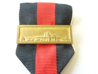 Anschlussmedaille 1.Oktober 38 mit Spange "Prager Burg"