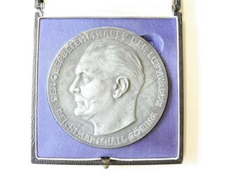 Medaille für ausgezeichnete Leistungen im technischen Dienst der Luftwaffe im Etui. Medaille Zink versilbert