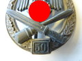 Allgemeines Sturmabzeichen mit Einsatzzahl " 50". Zink, Hersteller RK (Rudolf Karneth, Gablonz). Höhe 58,3, Breite 48,5mm, Gewicht 38,5 Gramm