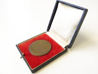 Medaille der Panzer Abwehr Abteilung 39  im Etui. Durchmesser der Medaille 50mm