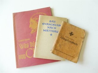 3 Bücher "Katholisches Feldgesangbuch", "Das Evangelium nach Matthäus" und "Was dünkt euch von Jesus Christus"