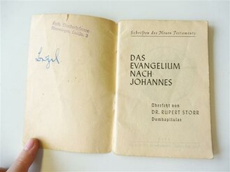 4 Hefte "Katholisches Feldgesangbuch", "Das Evangelium nach Johannes", "Unsere liebe Frau" und "Stark im Herren" 