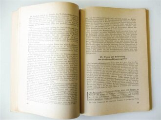 6x "Soldatenbriefe zur Berufsförderung": "Der Rechtswahrer" 1. und 2.Teil, "Grundlehrgang für Beamte" 1. Teil, "Weg zur Reifeprüfung Französisch", "Industriekaufmann" und "Bankkaufmann"