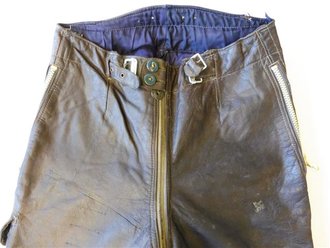 Luftwaffe, Lederhose Reichsverteidigung, die Taschen leider entfernt, alle Reissverschlüsse gängig, Leder weich, Bundweite 82 cm