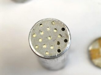 Aluminiumhülse leer frei von jeglichen Gefahrstoffen