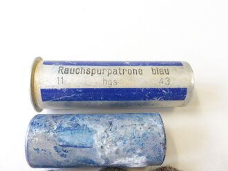 Rauchspurpatrone Blau, komplett delaboriert, frei von jeglichen Gefahrstoffen, datiert 1943