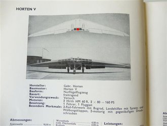 Flugzeug-Typenbuch, 428 Seiten, datiert 1944, die Seiten 1 - 32 fehlen