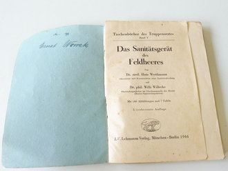 Das Sanitätsgerät des Feldheeres, datiert 1944, 254 Seiten, stark bebildert. Die Vorschrift zum Thema, leider lösen sich die Seiten vom Buchrücken