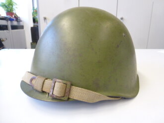 Russland 2.Weltkrieg, Stahlhelm SSH40 Originallack mit...