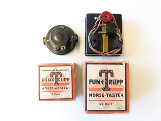 Kinderspielzeug 2.Weltkrieg, Kopfhörer und Morsetaste für das Spiel " Funk Trupp" von Trix. Beide Stücke in sehr gutem Zustand in der originalen Umverpackung.