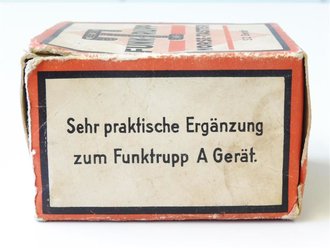 Kinderspielzeug 2.Weltkrieg, Kopfhörer und Morsetaste für das Spiel " Funk Trupp" von Trix. Beide Stücke in sehr gutem Zustand in der originalen Umverpackung.