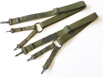 U.S. Marine Corps 1967 dated M41 suspenders. Unused set