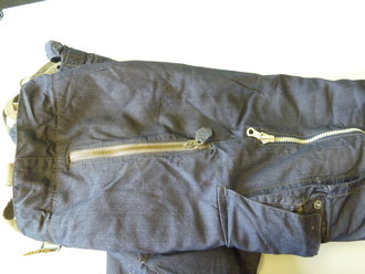 Luftwaffe Kanalhose , neuwertiges Stück in perfektem Zustand, lediglich ein Druckknopf auf der Tasche fehlt, Bundweite 100 cm, Beinlänge 110 cm